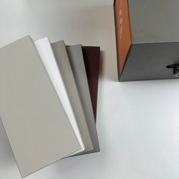 Laminasi Tahan Air Matte PET 18mm